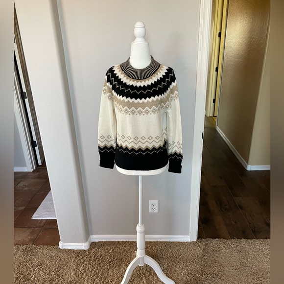 Ann Taylor NWT Cream, Gold and Black Fair Isle Sweater, Size “XS” - Picture 3 of 10
